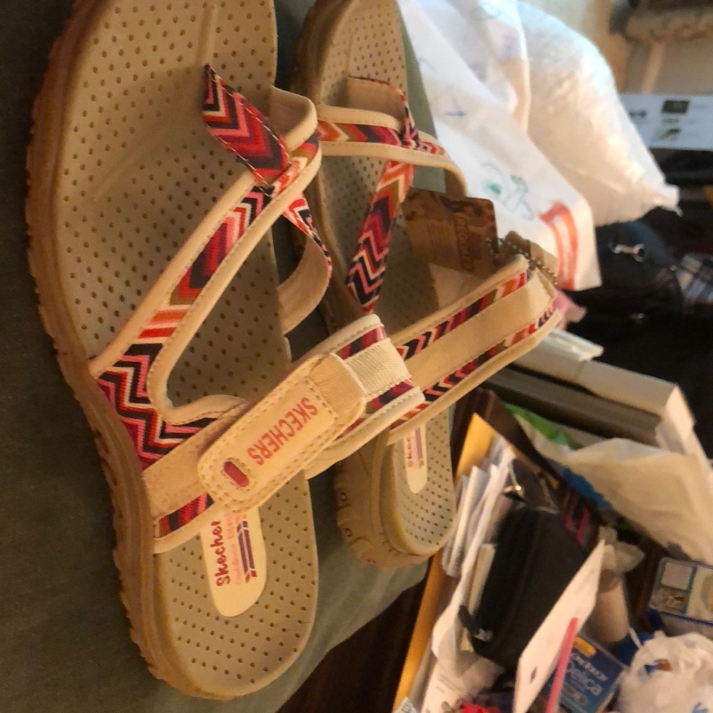 Active sandals size 11